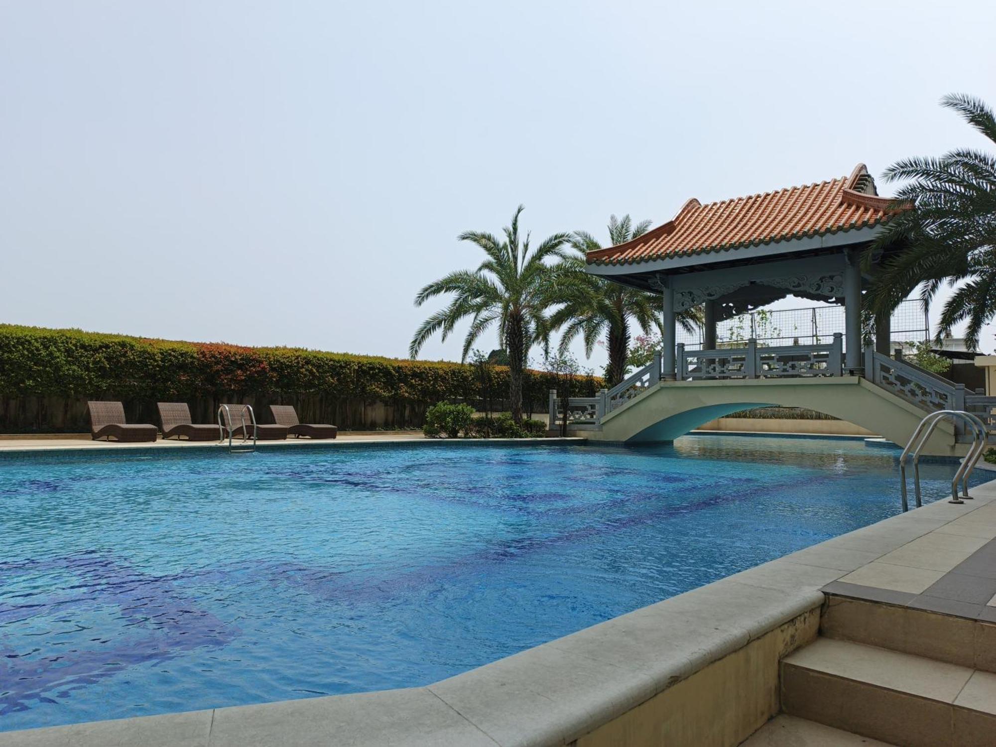 2Br Lucky Tower Residence Jakarta Old Town Top Floor Condo 外观 照片